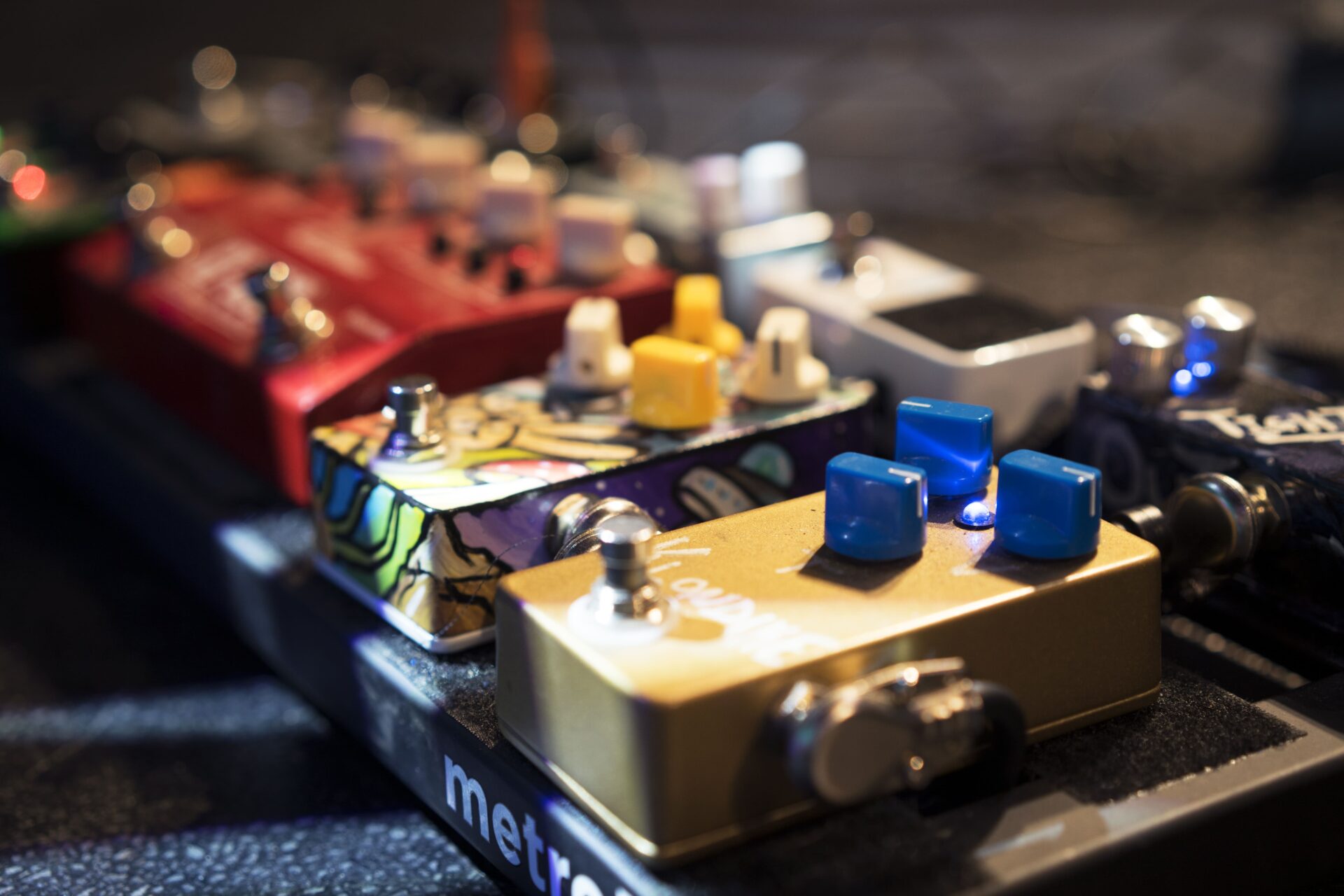 Animals Pedal / Surfing Bear Overdrive – LEP INTERNATIONAL